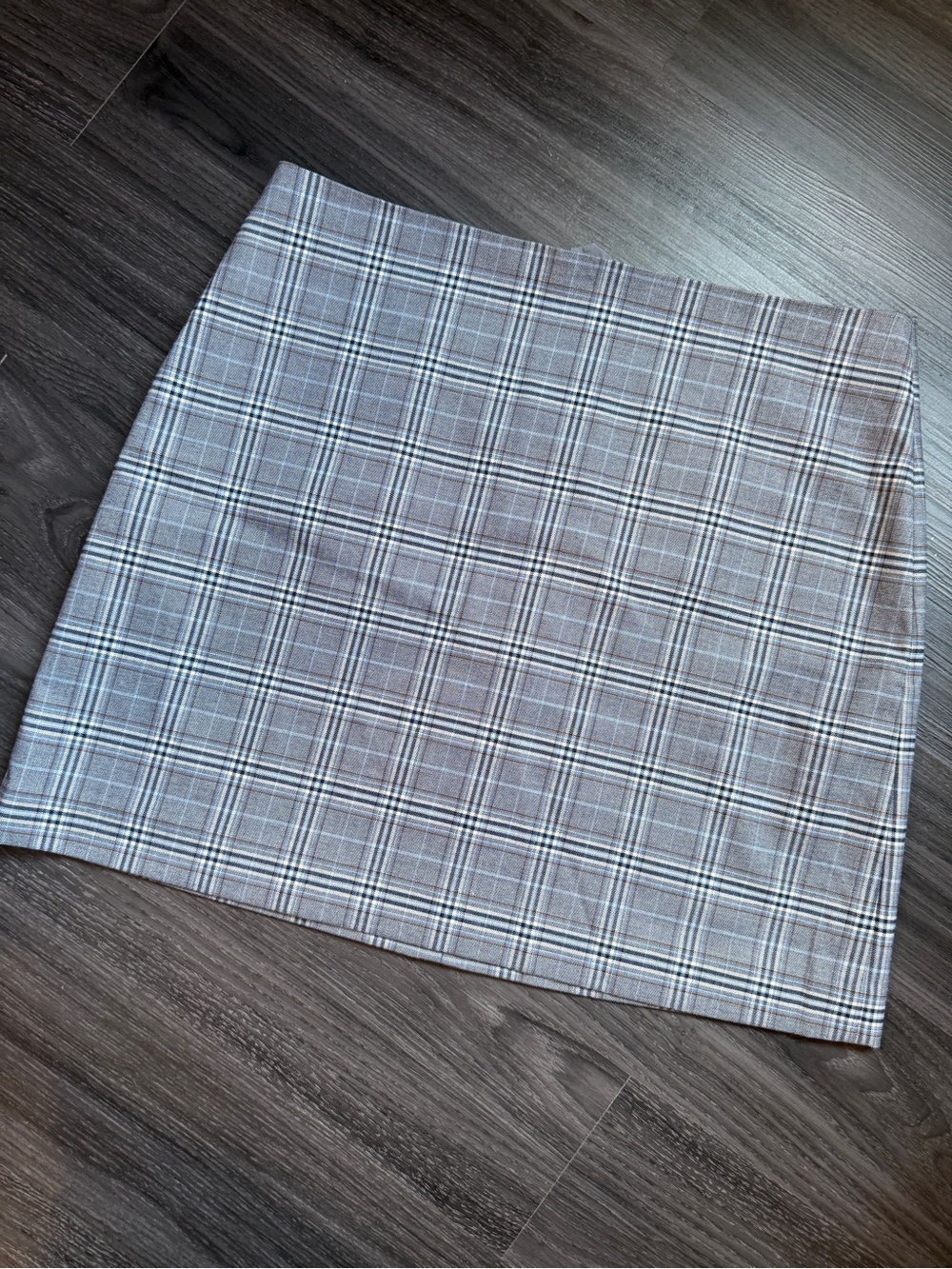 RW&CO. Plaid Mini Skirt in Gray & White Size 14 Like New